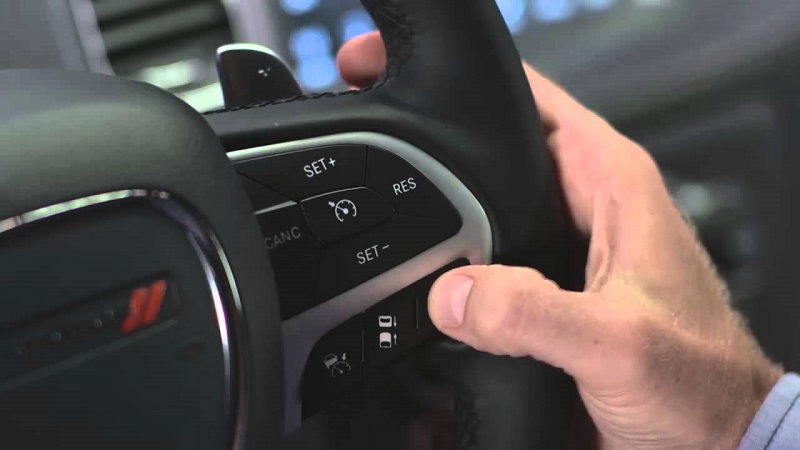 Adaptive Cruise Control Meningkatkan Efisiensi Berkendara