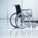 Alat Bantu Mobilitas Yaitu Sebuah Kursi Roda