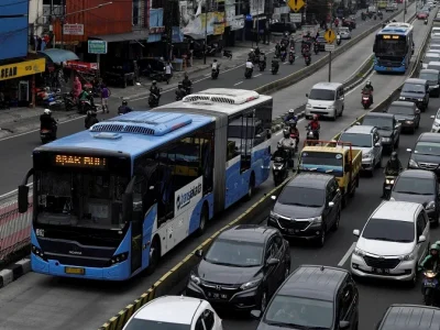 Transportasi Darat Mobil Yang Memudahkan Manusia