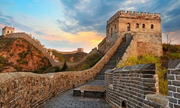 Bangunan Pertahanan Atau Sebuah Benteng Untuk Peperangan