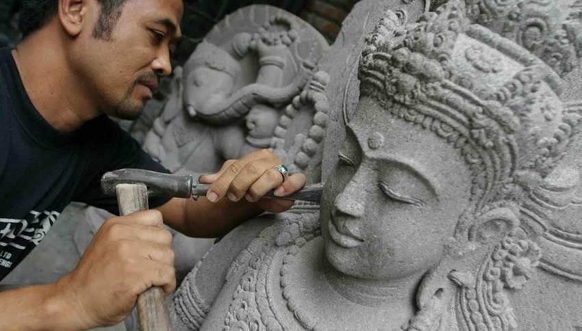 Seni Memahat Pada Sebuah Tiga Dimensi