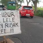 Jalan Rusak Makin Parah, Pengendara Wajib Hati-Hati