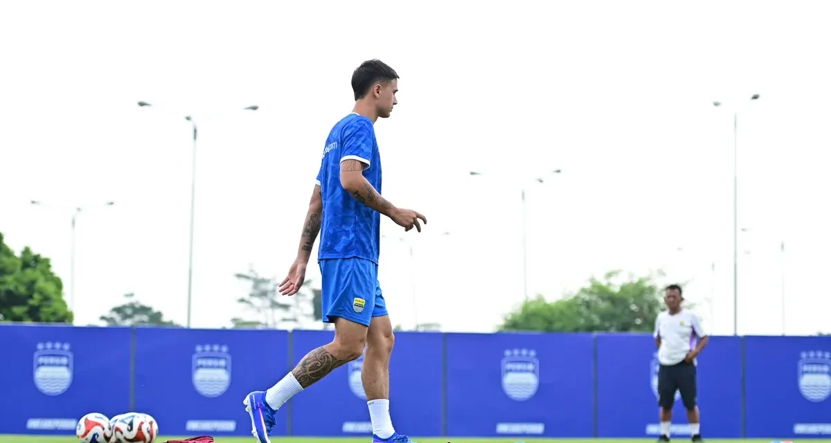 Satu Tim Dengan Kurzawa, Eliano Reijnders Takjub