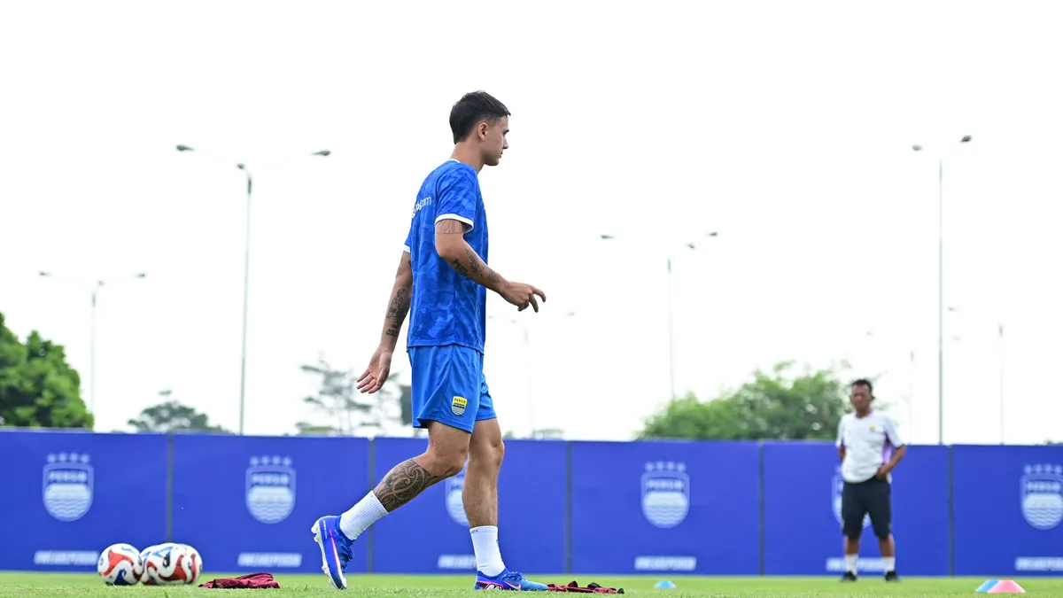 Satu Tim Dengan Kurzawa, Eliano Reijnders Takjub