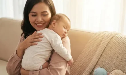 Sinyal ASI Cukup: Cek Berat Badannya