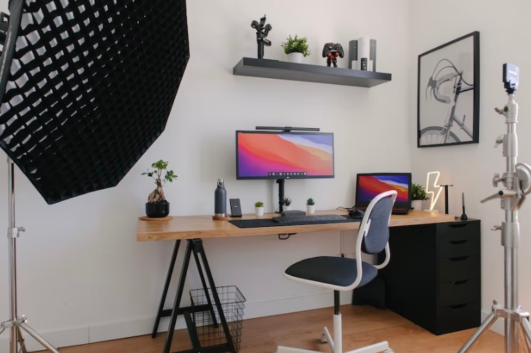 Biar Gak Burnout, Content Writer Wajib Punya Alat-Alat Ini