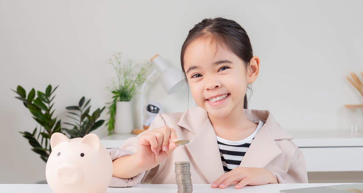 Mulai Dari Kecil: Tips Anak Pintar Atur Uang