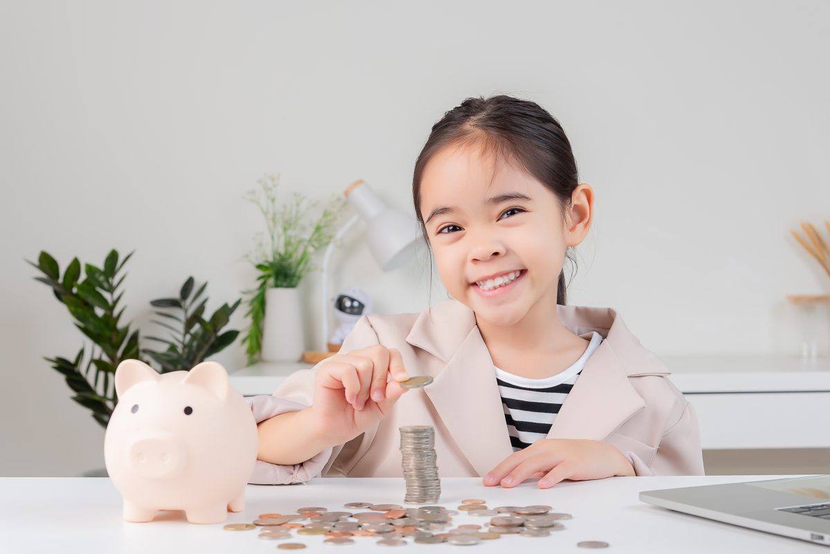 Mulai Dari Kecil: Tips Anak Pintar Atur Uang