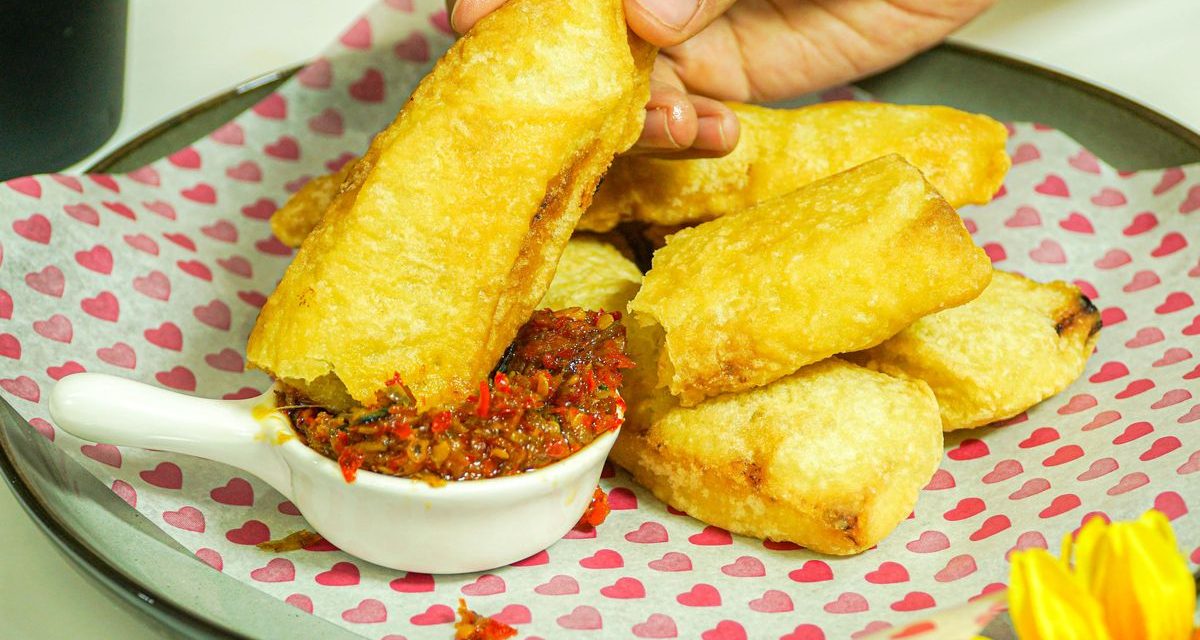 Tips Chef: Pisang Goreng Sambal Roa Enak & Anti Gagal