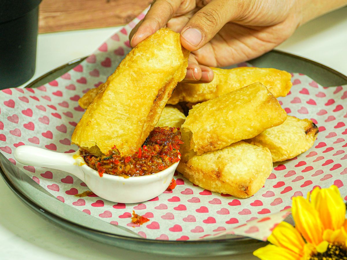 Tips Chef: Pisang Goreng Sambal Roa Enak & Anti Gagal