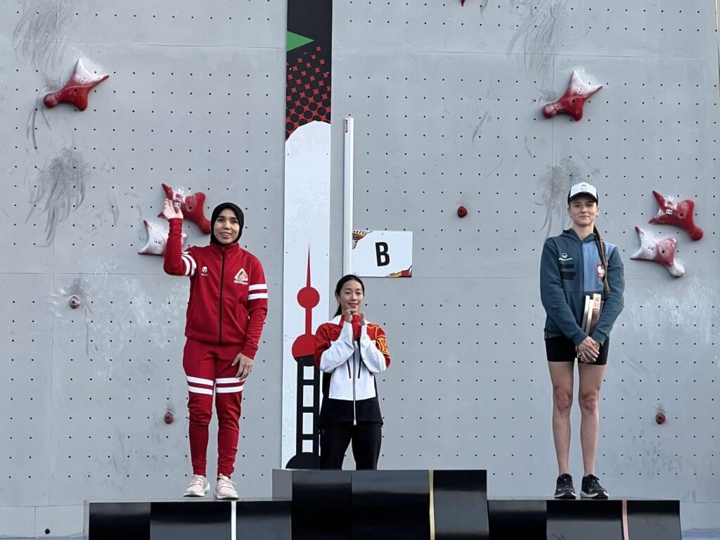 Merah Putih Berkibar! Panjat Tebing Indonesia Sabet Emas Asia