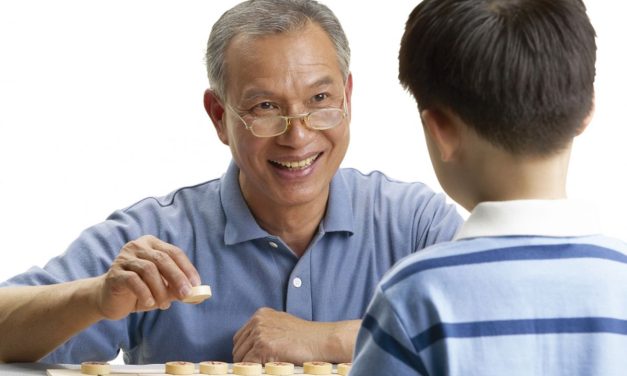 Kakek Nenek Senang, Terapi Gratis Datang